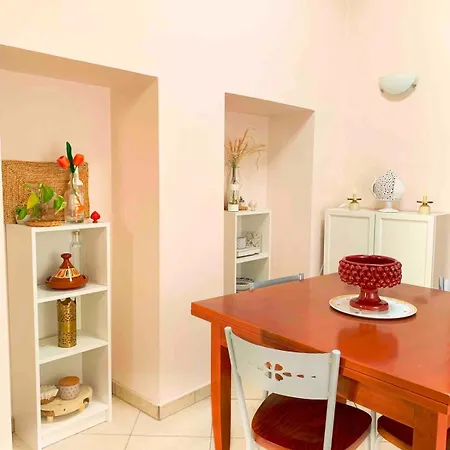 Apartment Al Vico In The Historic Center Of