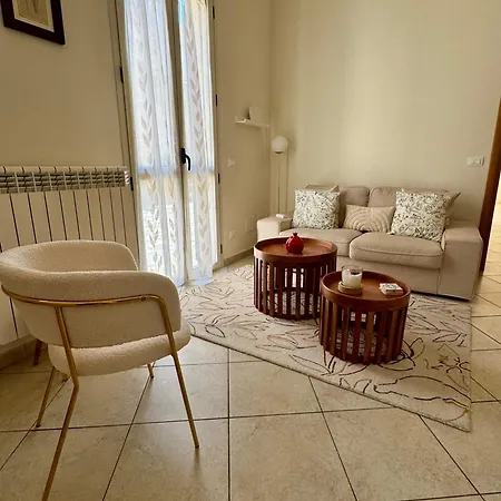 Apartment Al Vico In The Historic Center Of
