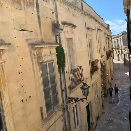 Al Vico In The Historic Center Of * Lecce