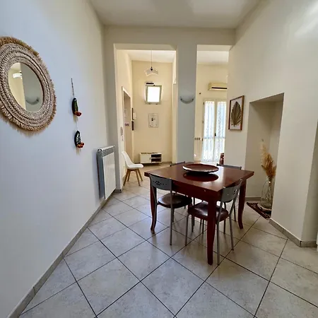 Al Vico In The Historic Center Of