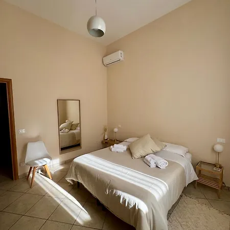 Al Vico In The Historic Center Of